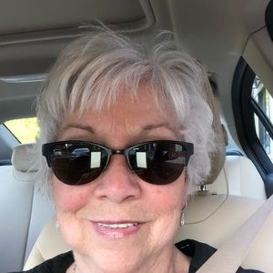 Meet your Posher, Celia